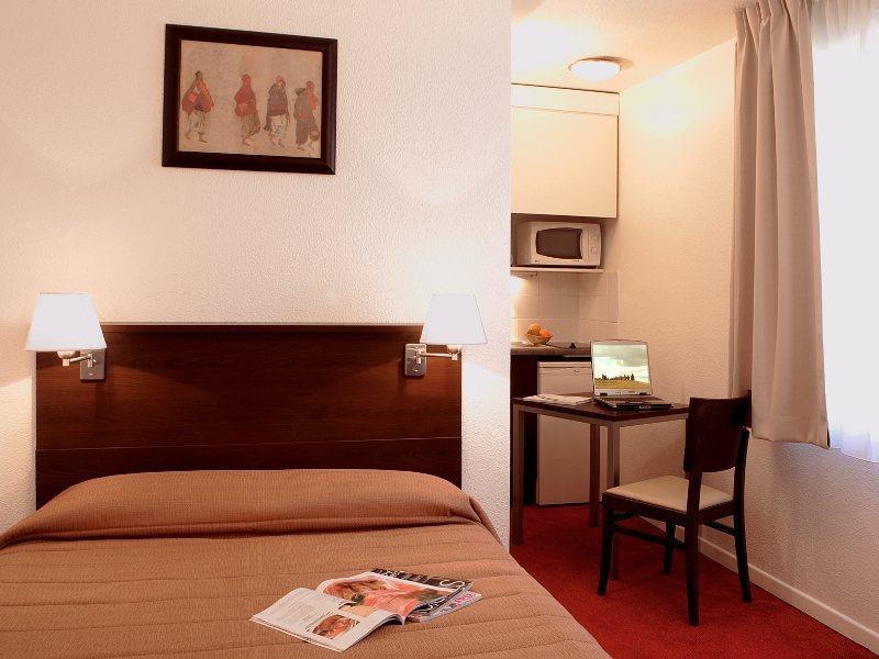 Aparthotel Adagio Access Lille Vauban Esterno foto